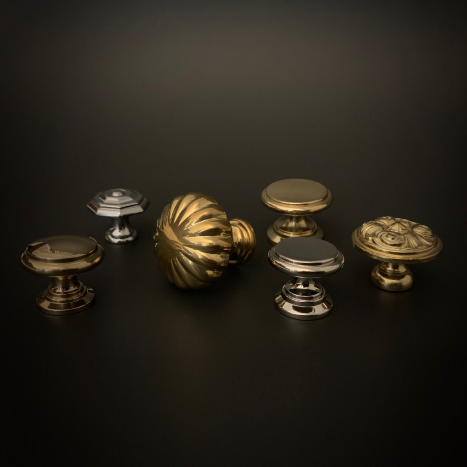 Cabinet knobs
